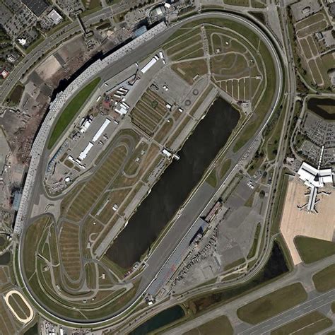 daytona race track location.